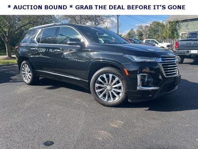 Used 2023 Chevrolet Traverse Premier