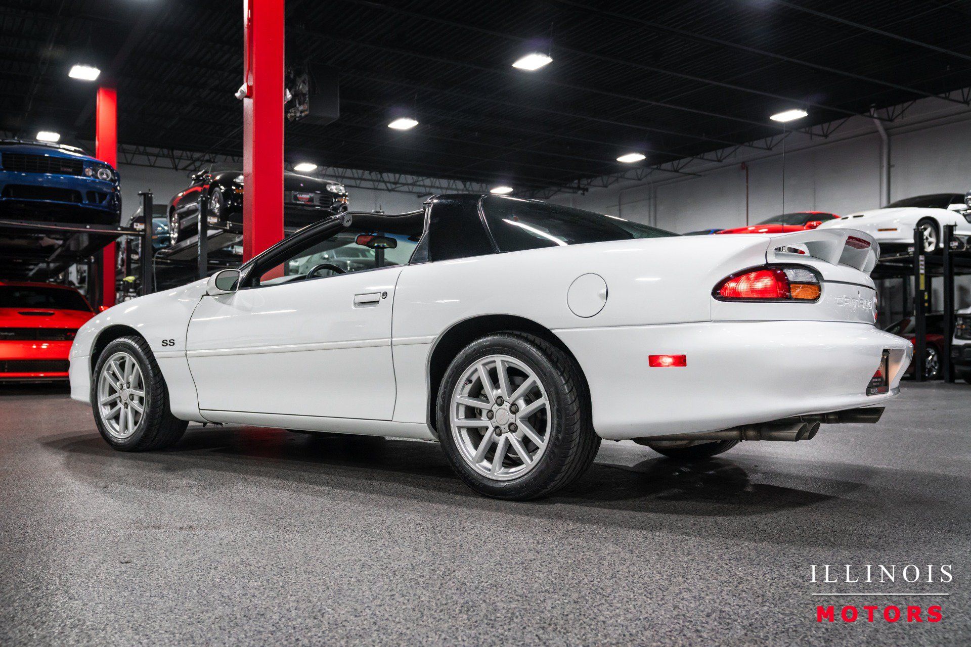 Used 2000 Chevrolet Camaro Z28 w/ SS Performance/Appearance Pkg RWD image 3