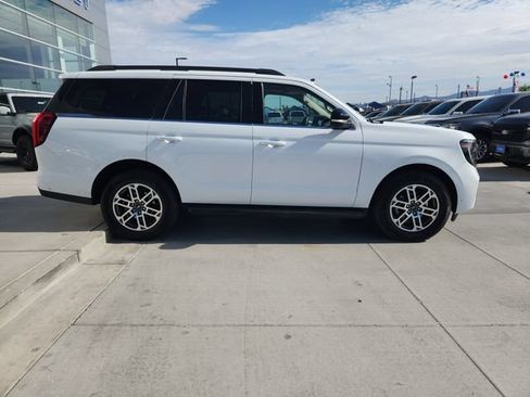 Certified 2025 Ford Expedition Active RWD image 5