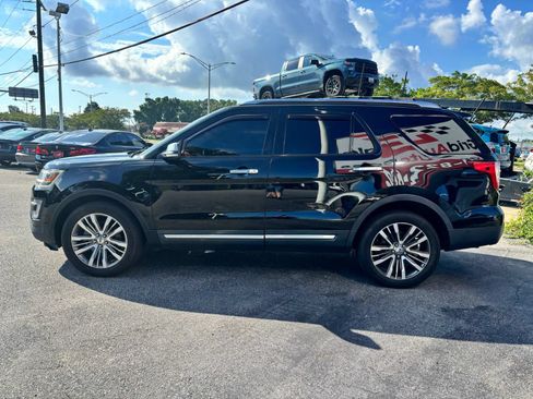 Used 2016 Ford Explorer Platinum AWD/4WD image 6