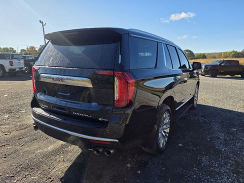 Used 2023 GMC Yukon Denali w/ Advanced Technology Package image 5