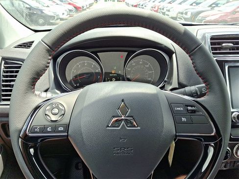 New 2025 Mitsubishi Outlander Sport LE image 9