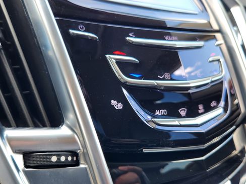 Used 2015 Cadillac SRX Luxury w/ Driver Awareness Package AWD/4WD image 27