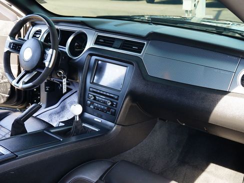 Used 2012 Ford Mustang Shelby GT500 w/ SVT Performance Pkg image 27