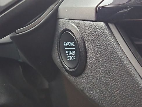 Used 2025 Ford Escape Active FWD image 25