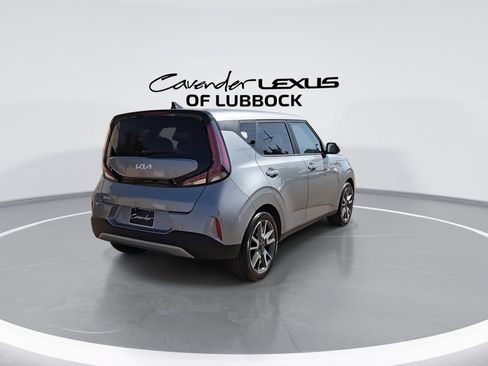 Used 2024 Kia Soul EX w/ Option Group 015 FWD image 8