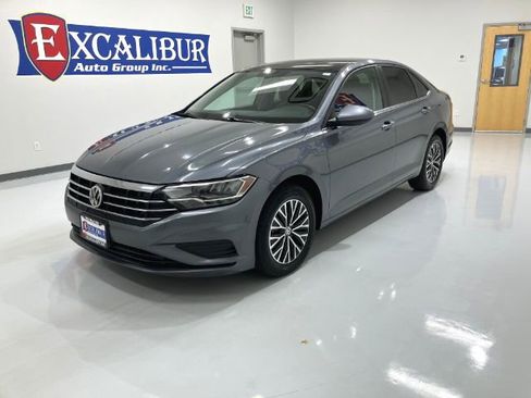 Used 2019 Volkswagen Jetta SE FWD image 9
