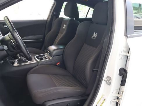 Used 2019 Dodge Charger Scat Pack RWD image 15