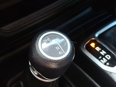 Used 2022 Jeep Wrangler Unlimited Sport AWD/4WD image 27