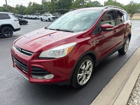 Used 2015 Ford Escape Titanium FWD image 12