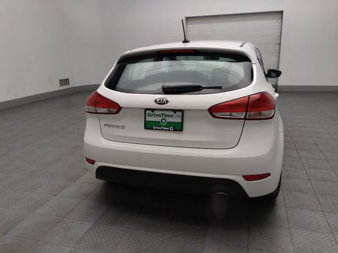 Used 2017 Kia Forte LX image 7