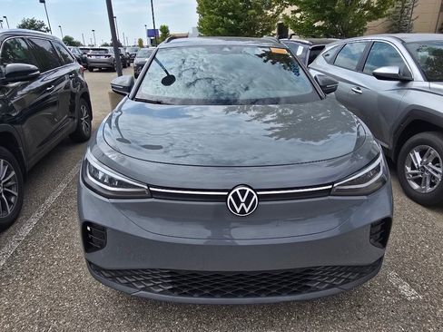 Used 2024 Volkswagen ID.4 2WD image 8