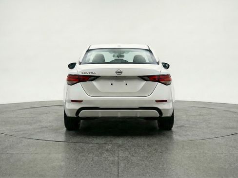 Used 2025 Nissan Sentra S image 7