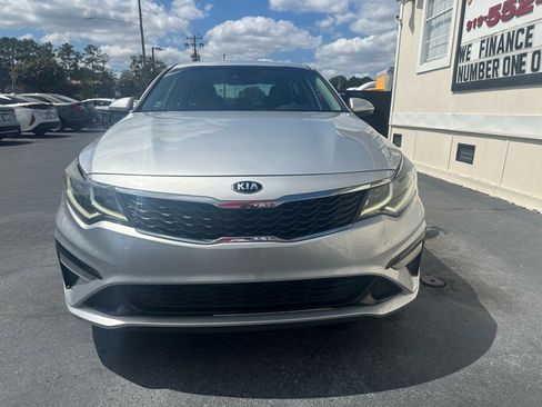 Used 2020 Kia Optima LX image 3