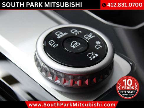 New 2026 Mitsubishi Outlander SE image 23