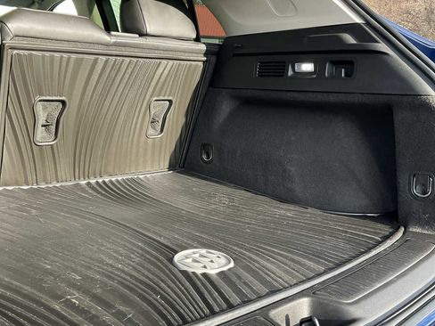 Used 2023 Buick Envision Essence image 49