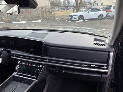 Used 2025 Hyundai Santa Fe SEL image 38