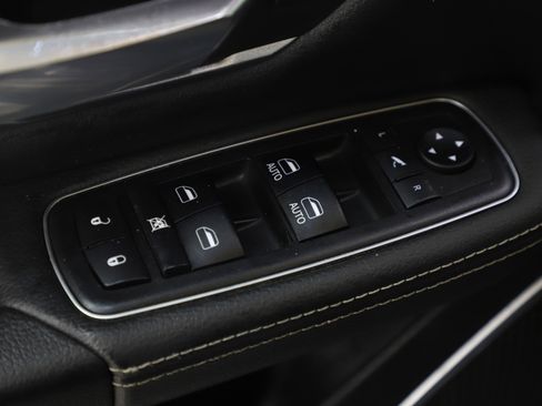 Used 2019 RAM 1500 Laramie image 22