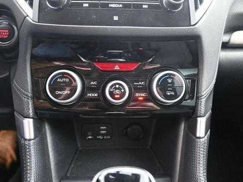 Used 2022 Subaru Forester Limited image 11