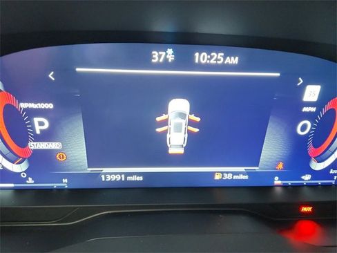 Used 2024 Nissan Pathfinder Platinum w/ Cargo Package image 24