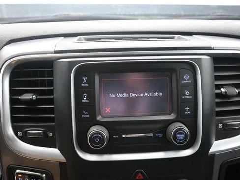 Used 2022 RAM 1500 Classic SLT AWD/4WD image 23