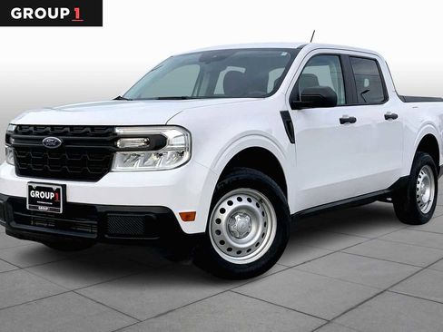 Used 2022 Ford Maverick XL image 1