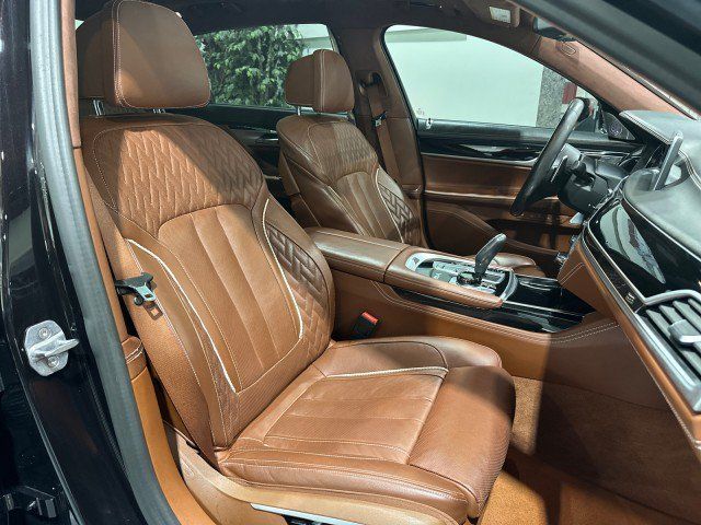 Used 2019 BMW M760i xDrive w/ Luxury Rear Seating Package AWD/4WD image 63