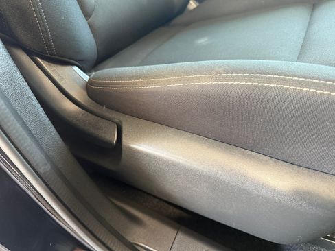 Used 2023 Nissan Rogue S FWD image 29