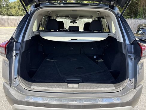 Used 2021 Nissan Rogue SV image 28