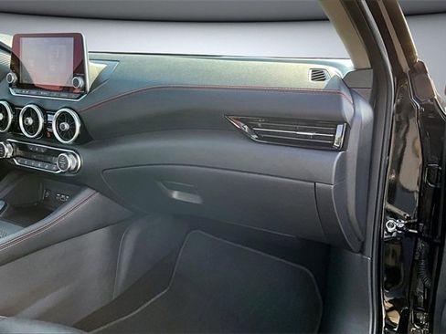 Certified 2025 Nissan Sentra SR w/ SR Premium Package image 25