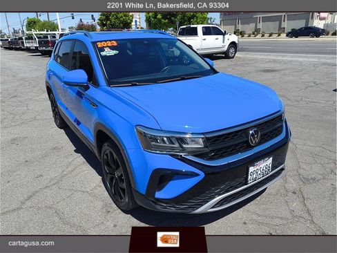 Used 2023 Volkswagen Taos SE FWD image 1
