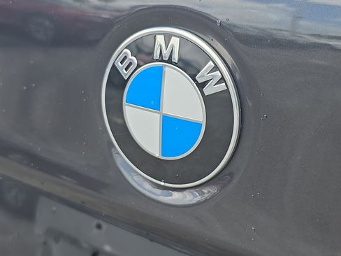 Used 2023 BMW 540i w/ M Sport Package RWD image 9