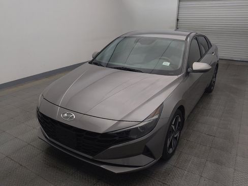 Used 2023 Hyundai Elantra SEL w/ Convenience Package FWD image 15