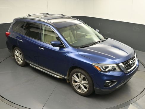 Used 2018 Nissan Pathfinder SL w/ SL Premium Package image 36