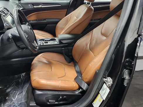 Used 2019 Ford Fusion Energi Titanium image 24