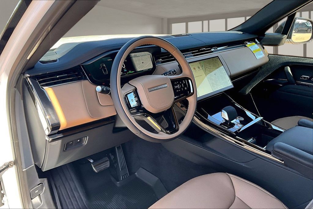 New 2026 Land Rover Range Rover Sport Dynamic SE AWD/4WD image 6