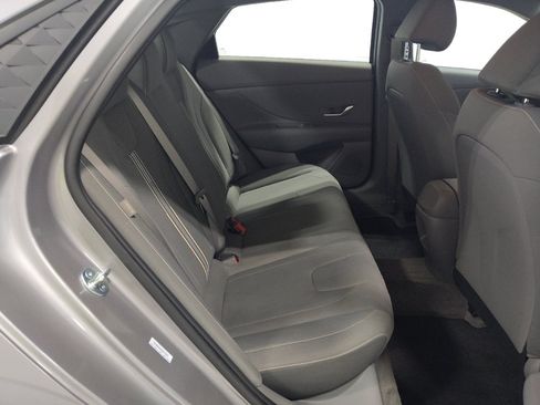 Used 2025 Hyundai Elantra Sport FWD image 19
