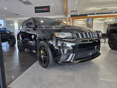 Used 2018 Jeep Grand Cherokee Trackhawk AWD/4WD image 1