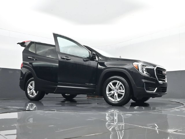 Used 2023 GMC Terrain SLE AWD/4WD image 31