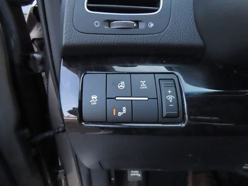 Used 2014 Kia Sorento SX w/ 3rd Row Package image 29