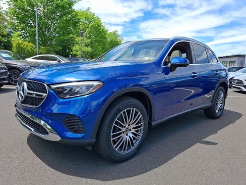 New 2025 Mercedes-Benz GLC 300 4MATIC image 3