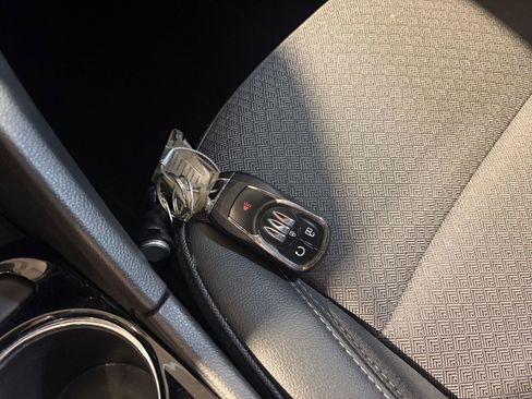 Used 2025 Buick Encore GX Preferred image 22