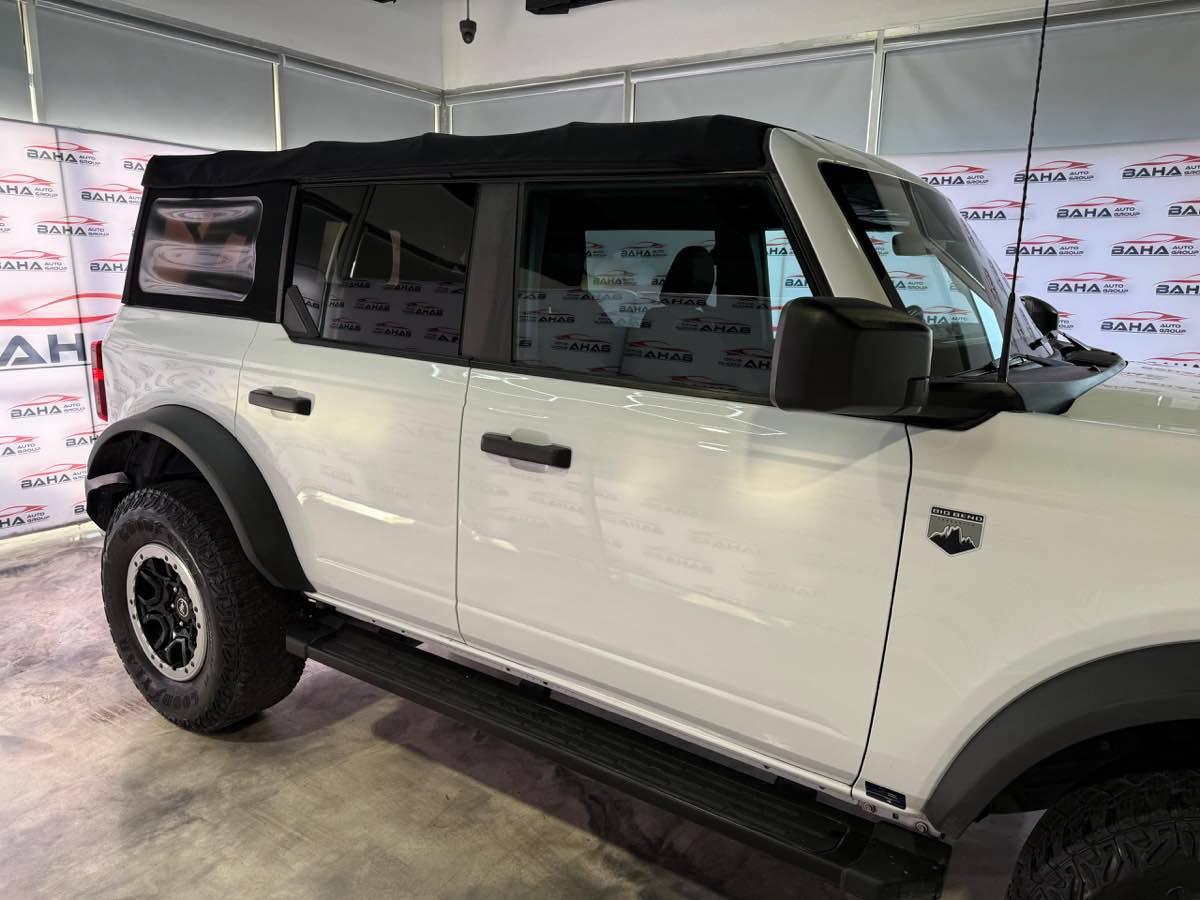 Used 2022 Ford Bronco Big Bend w/ Sasquatch Package AWD/4WD image 7