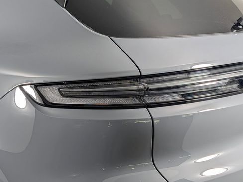 New 2026 Porsche Cayenne image 16