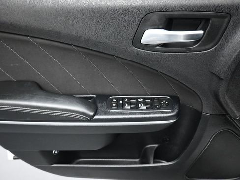 Used 2016 Dodge Charger R/T Scat Pack image 10