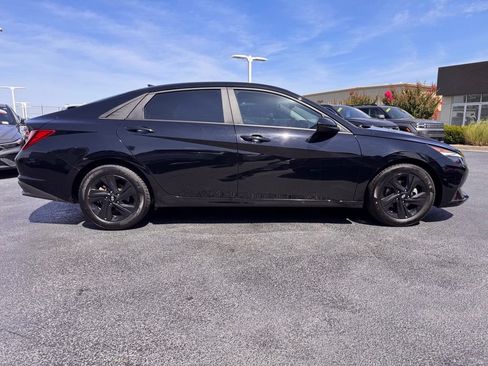 Used 2023 Hyundai Elantra SEL FWD image 6