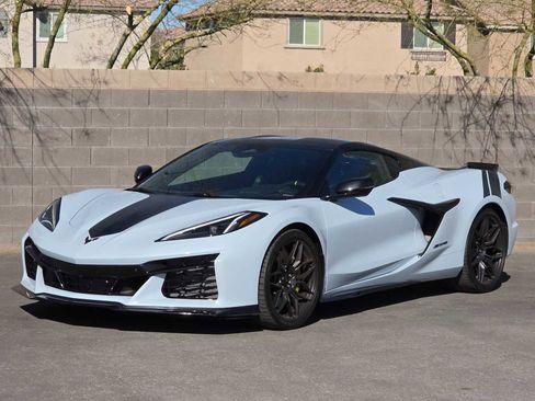 Used 2024 Chevrolet Corvette Z06 w/ Stealth Interior Trim Package image 5