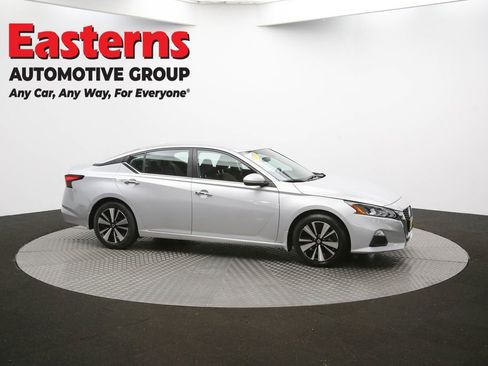 Used 2022 Nissan Altima 2.5 SV image 46