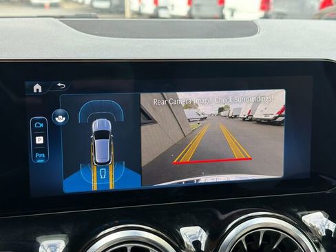 Used 2025 Mercedes-Benz GLA 250 4MATIC image 25