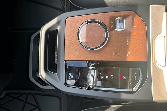 Used 2025 BMW iX xDrive50 w/ Sport Package AWD/4WD image 14